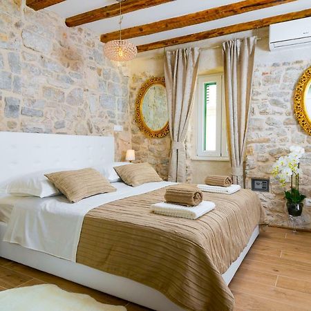 Lux Aurelius In Split Centre Old Town Hotell Exteriör bild